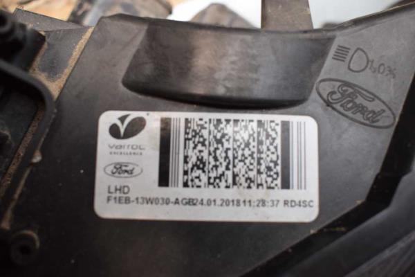 PHARE GAUCHE FORD - Vue 3